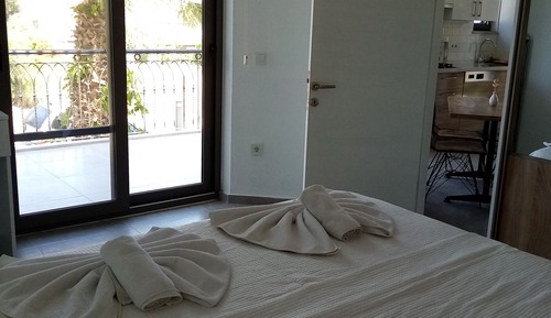 Apartment, 1 Bedroom, Partial Sea View