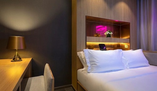Tatami Queen Room