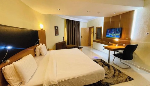 Economy Room, Balcony, City View