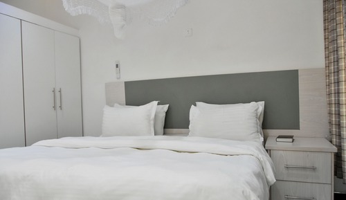 Deluxe Double Room, Garden View