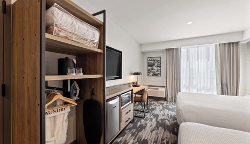 Room, 2 Queen Beds (Accessible)