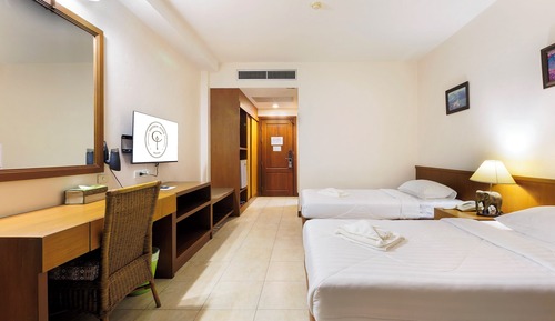 Superior Room, Non Smoking, Courtyard View