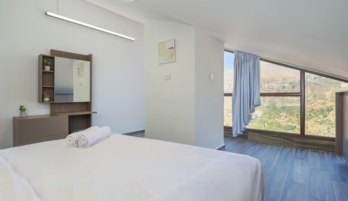 Apartment, 2 Bedrooms, Kitchen, Mountain View