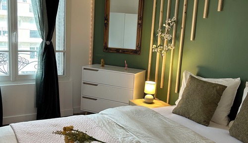 Comfort Apartment, City View