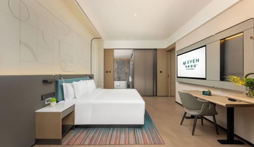 Standard Room, 1 King Bed