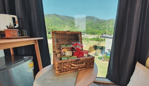 Panoramic Room