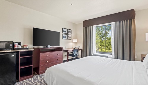 Studio, Non Smoking (Single King, Audible/Visual alert)