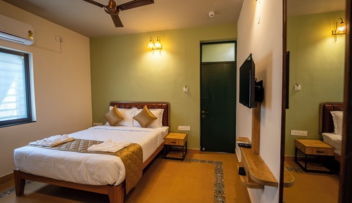 Standard Double Room, City View