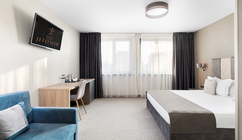 Deluxe Double Room, City View