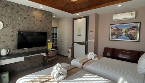 Room, Private Bathroom, Pool View