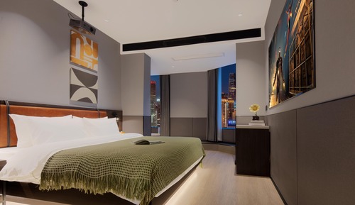 Superior Double Room, City View