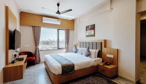 Traditional Suite