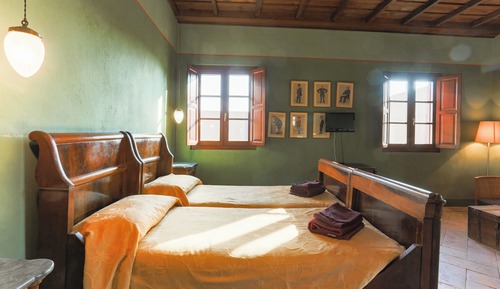 Camera Quercia, vista cortile