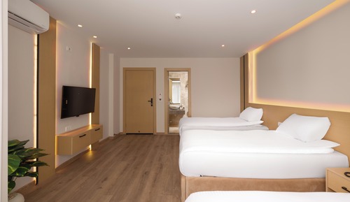 Comfort Triple Room, City View