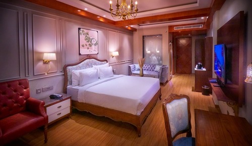 Classic Double Room, Balcony, Valley View