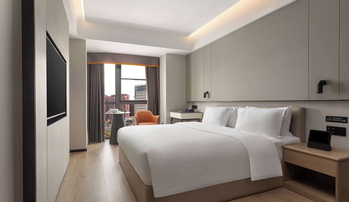 Superior Room, 1 King Bed, Smoking