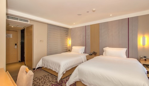 Luxury Twin Room, City View