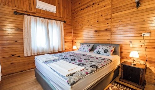 Comfort Apartment, 2 Bedrooms, Kitchen, Garden View