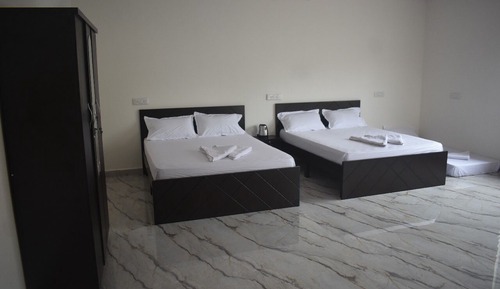 Superior Quadruple Room, Balcony, Pool View