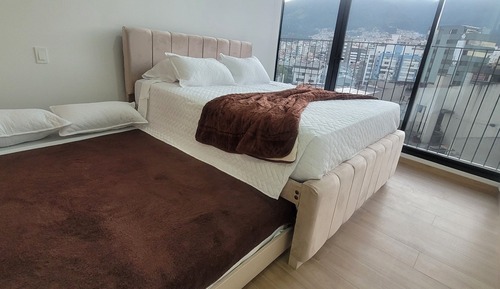 Family Apartment, Mountain View