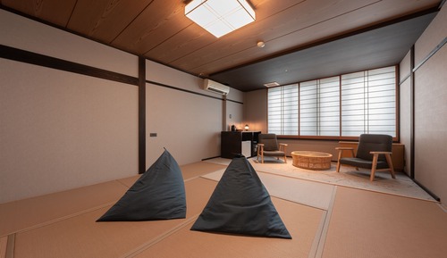 [Non-smoking] Japanese-style room with 10 tatami mats (Toilet/No bathroom)