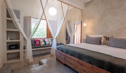 Superior Suite, Patio, Pool View