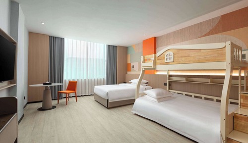 Family Room, Multiple Beds, Non Smoking