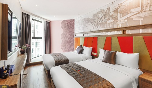 Business Studio, 2 Twin Beds, Garden View