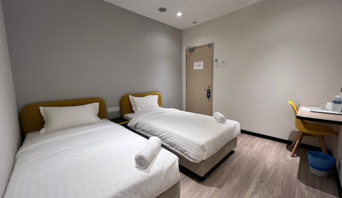 Standard Twin Room