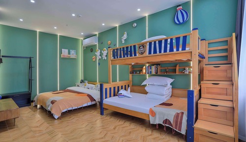 Senior Quadruple Room