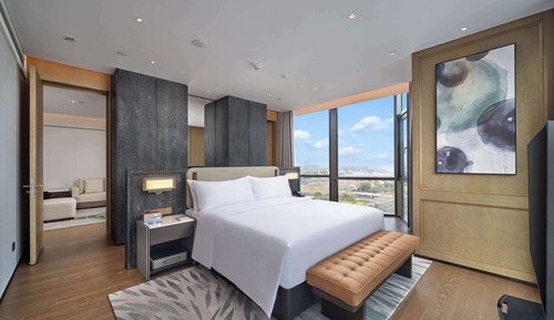 Deluxe Suite, 1 King Bed