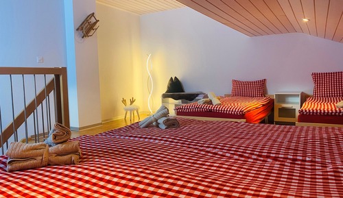 Classic Quadruple Room