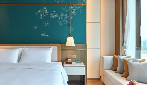 Executive Room, 1 King Bed, Club Lounge Access