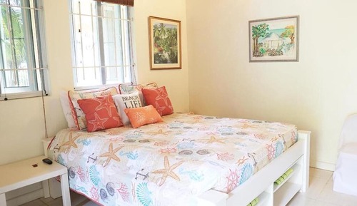 Deluxe Studio Suite, 1 King Bed, Non Smoking