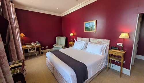 Deluxe Double or Twin Room