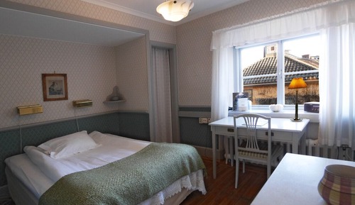 Queen Size Room
