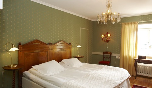 King Size Room - Lake View
