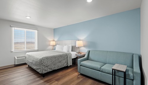 Suite, 1 King Bed, Accessible, Non Smoking