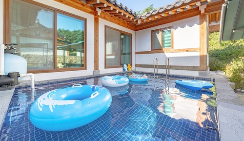 Basic Room, 2 Bedrooms (1Dong Geumobong)