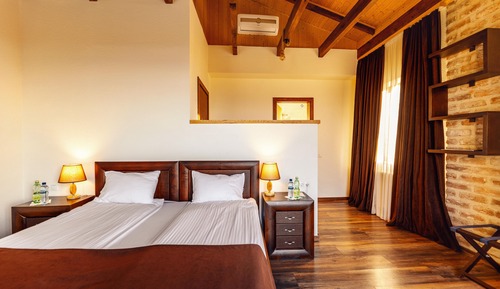 Superior Villa, Mountain View