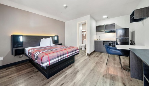 Studio, 1 Queen Bed, Non Smoking