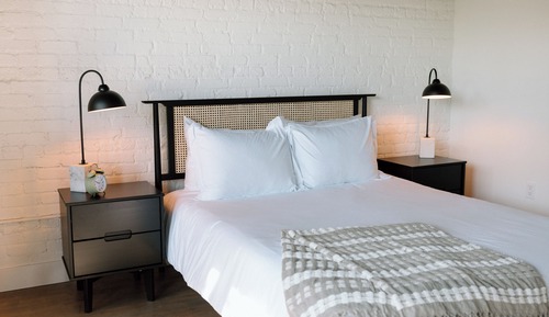 Luxury Apartment, Lake View