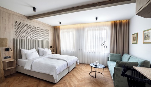 Deluxe Double or Twin Room, Hill View