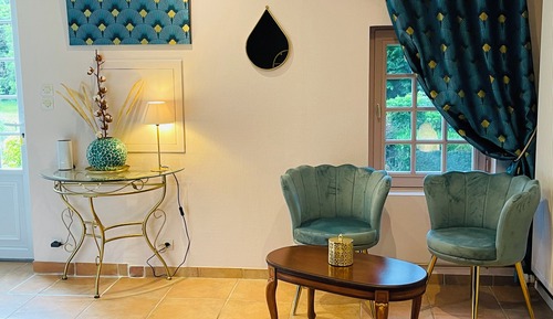 Room with view on parc Domaine Jeanne de Laval