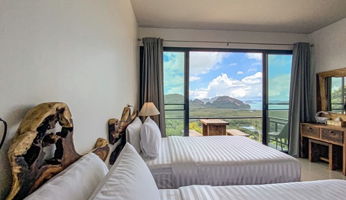 Superior Panorama View with Twin