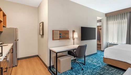 Studio Suite, 1 King Bed, Accessible Bathtub (Mobility)