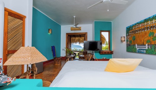 Executive Room, 1 King Bed, Sea View