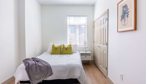 Business Apartment, City View