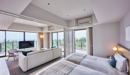 Deluxe Corner Suite, Non Smoking, Resort View(2-4floor)