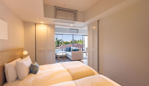 Deluxe Suite, Non Smoking, Resort View (2-4 floor)